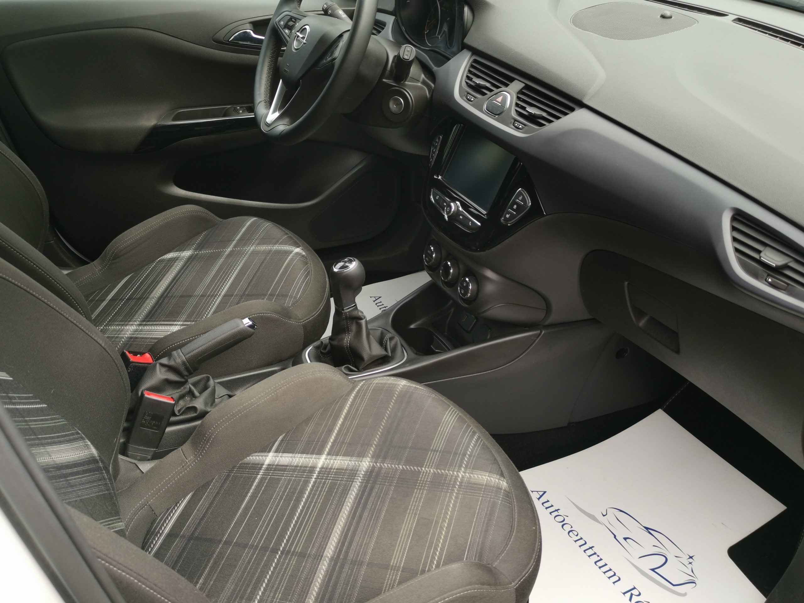 OPEL CORSA E 1.4 Enjoy MO.-i. 1. Tulaj. Szervizkönyv! DIGIT KLÍMA. TEMPOMAT. PARKRADAR. ÜLÉSFŰTÉS