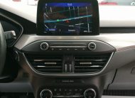 FORD FOCUS 1.5 EcoBlue Titanium MO.-i.. Szervizkönyv! TEMPOMAT. PARKRADAR. ÜLSÉFŰTÉS. ALUFELNI
