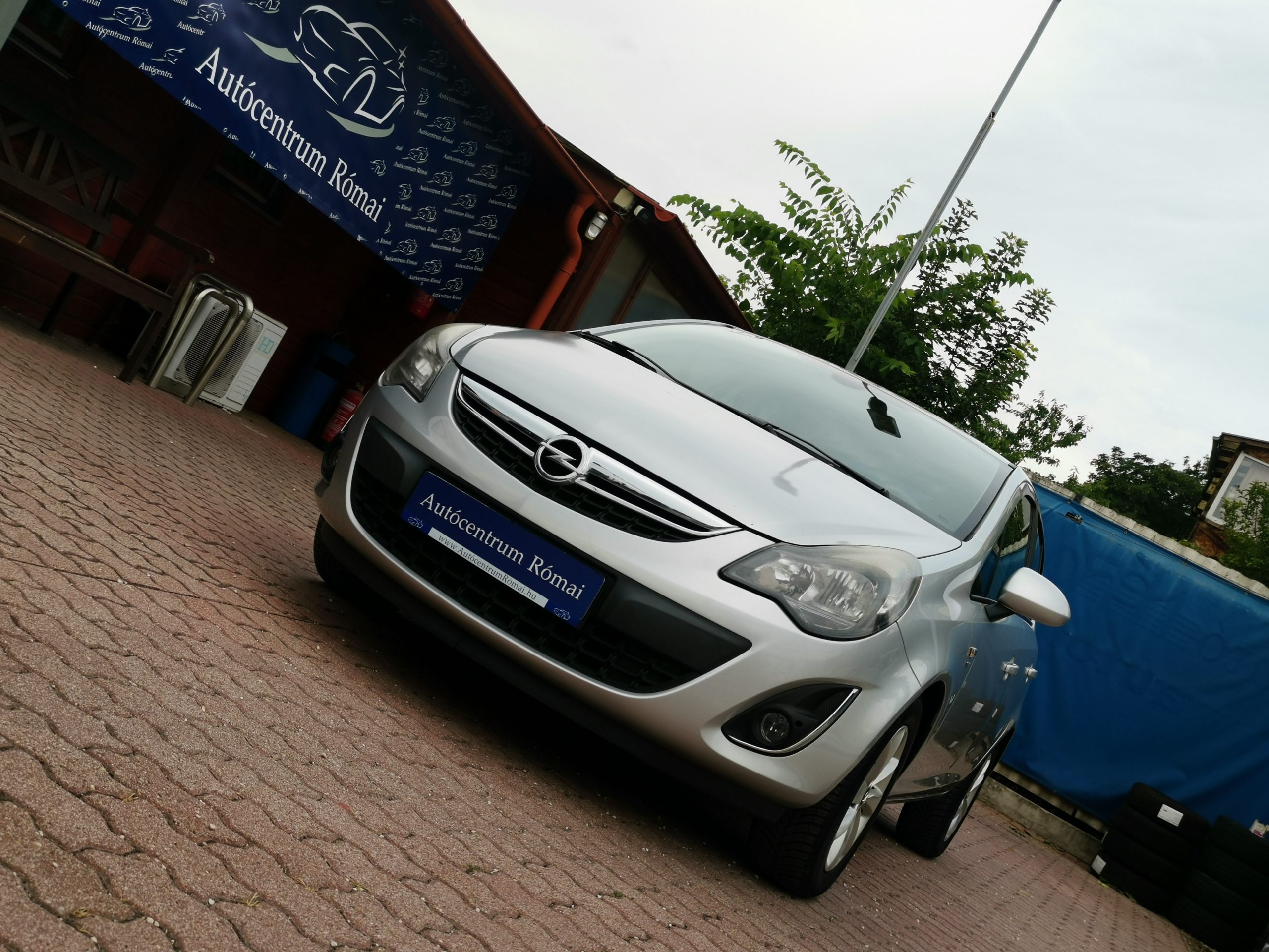 OPEL CORSA D 1.4 Cosmo 139.000km! DIGIT KLÍMA. TEMPOMAT. FÉLBŐR BELSŐ. PARKRADAR