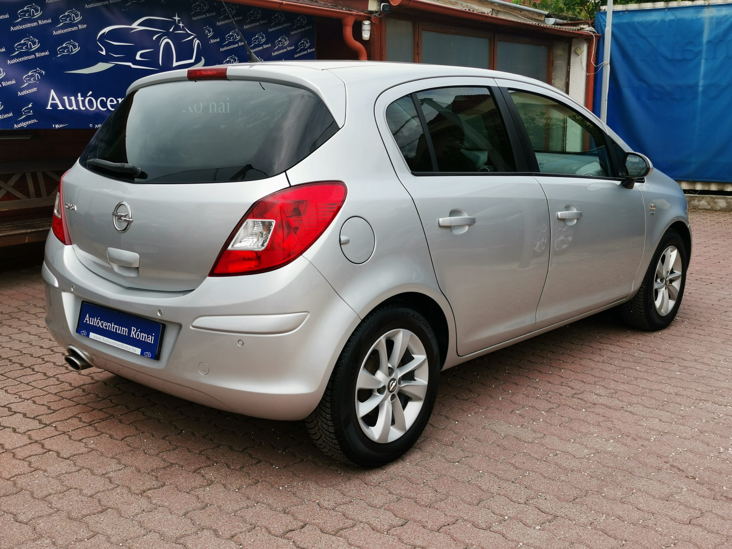 OPEL CORSA D 1.4 Cosmo 139.000km! DIGIT KLÍMA. TEMPOMAT. FÉLBŐR BELSŐ. PARKRADAR