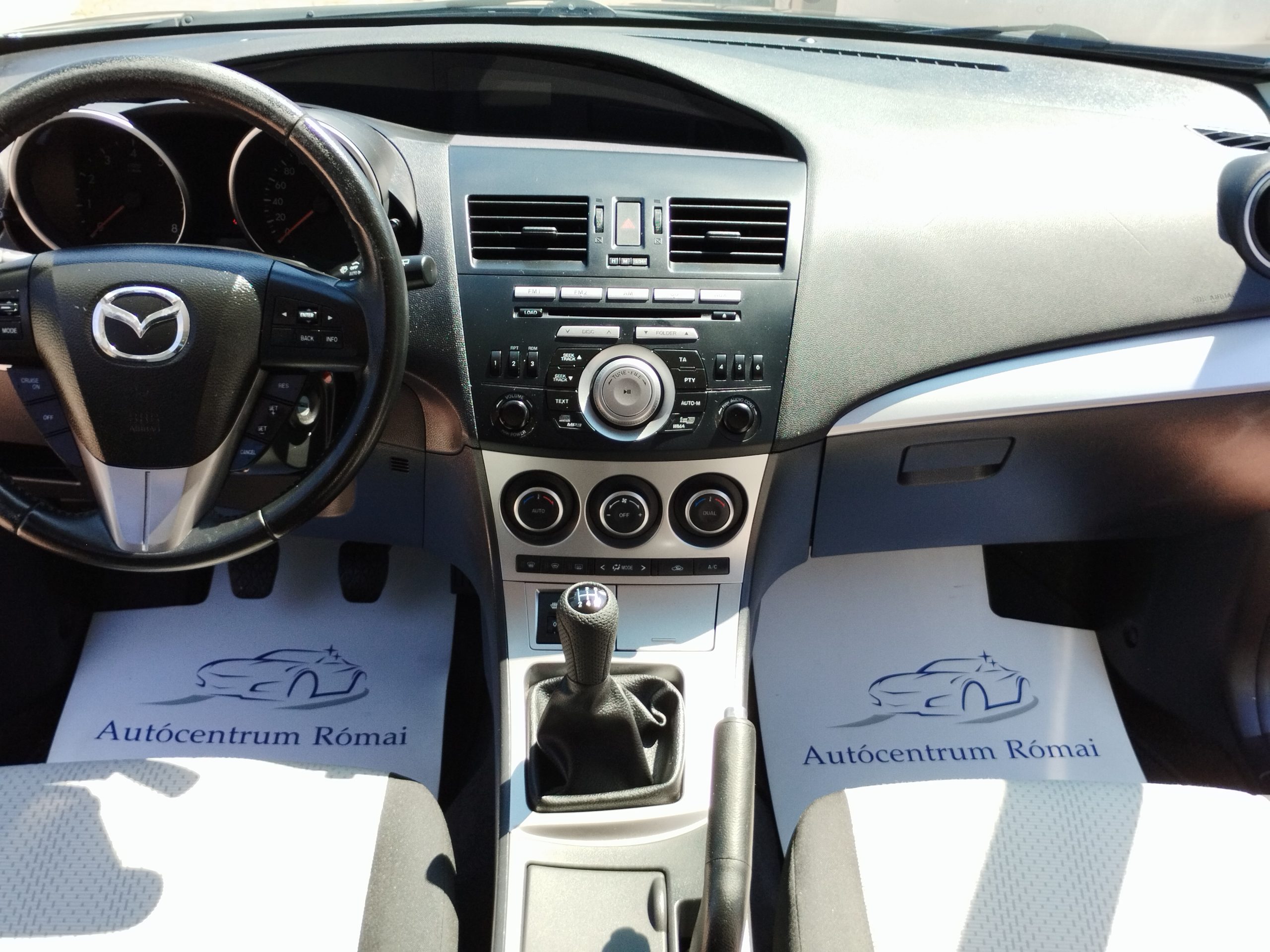 MAZDA 3 Sport 1.6 TX Plus (EURO5) 2. Tulaj. TEMPOMAT. PARKRADAR. BOSE HIFI. ÜLÉSFŰTÉS. SZÉLVÉDŐFŰTÉS