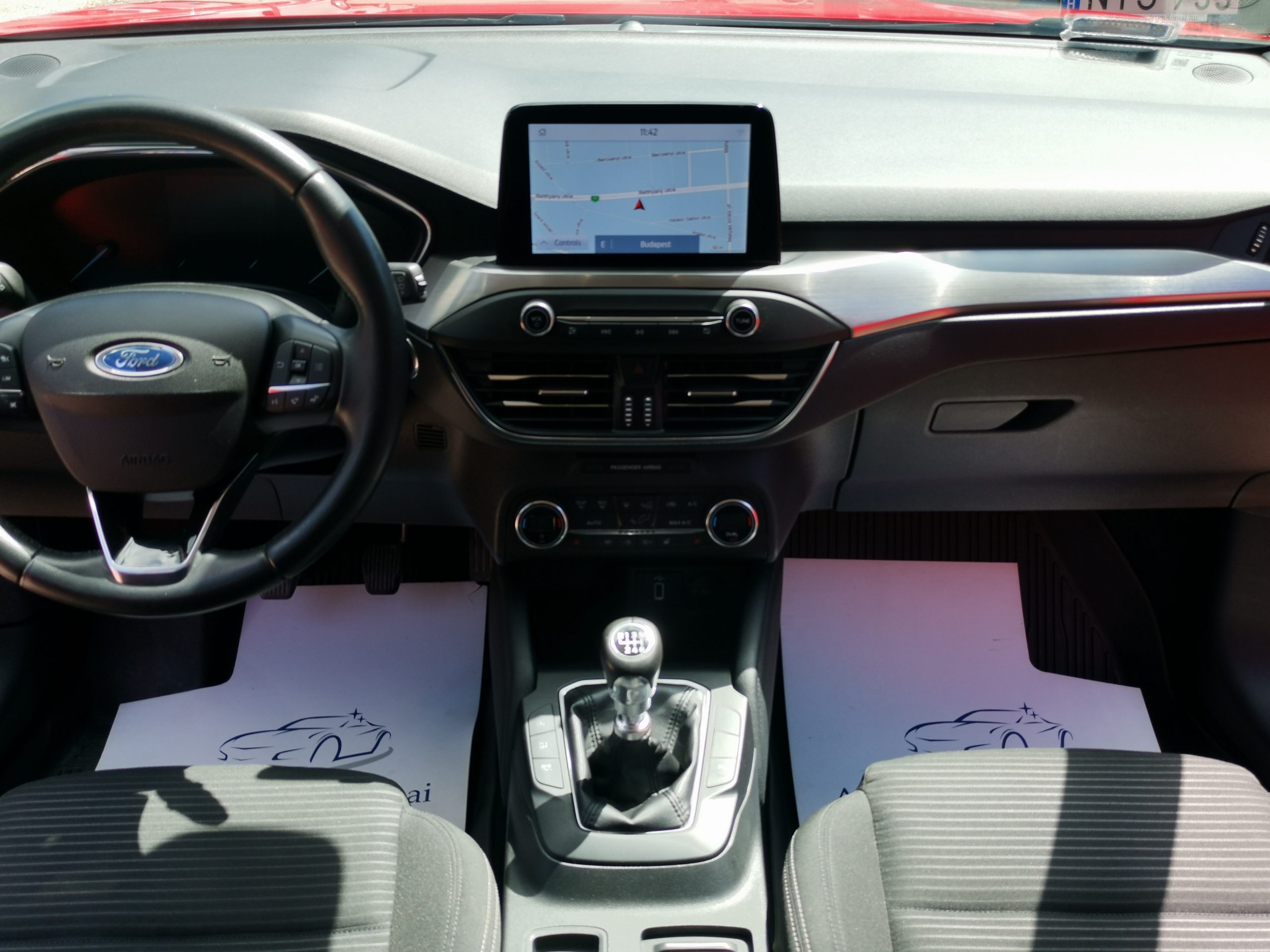 FORD FOCUS 1.5 EcoBlue Titanium MO.-i. 2. Tulaj. Szrvizkönyv! TEMPOMAT. NAVIGÁCIÓ. LED. KAMERA