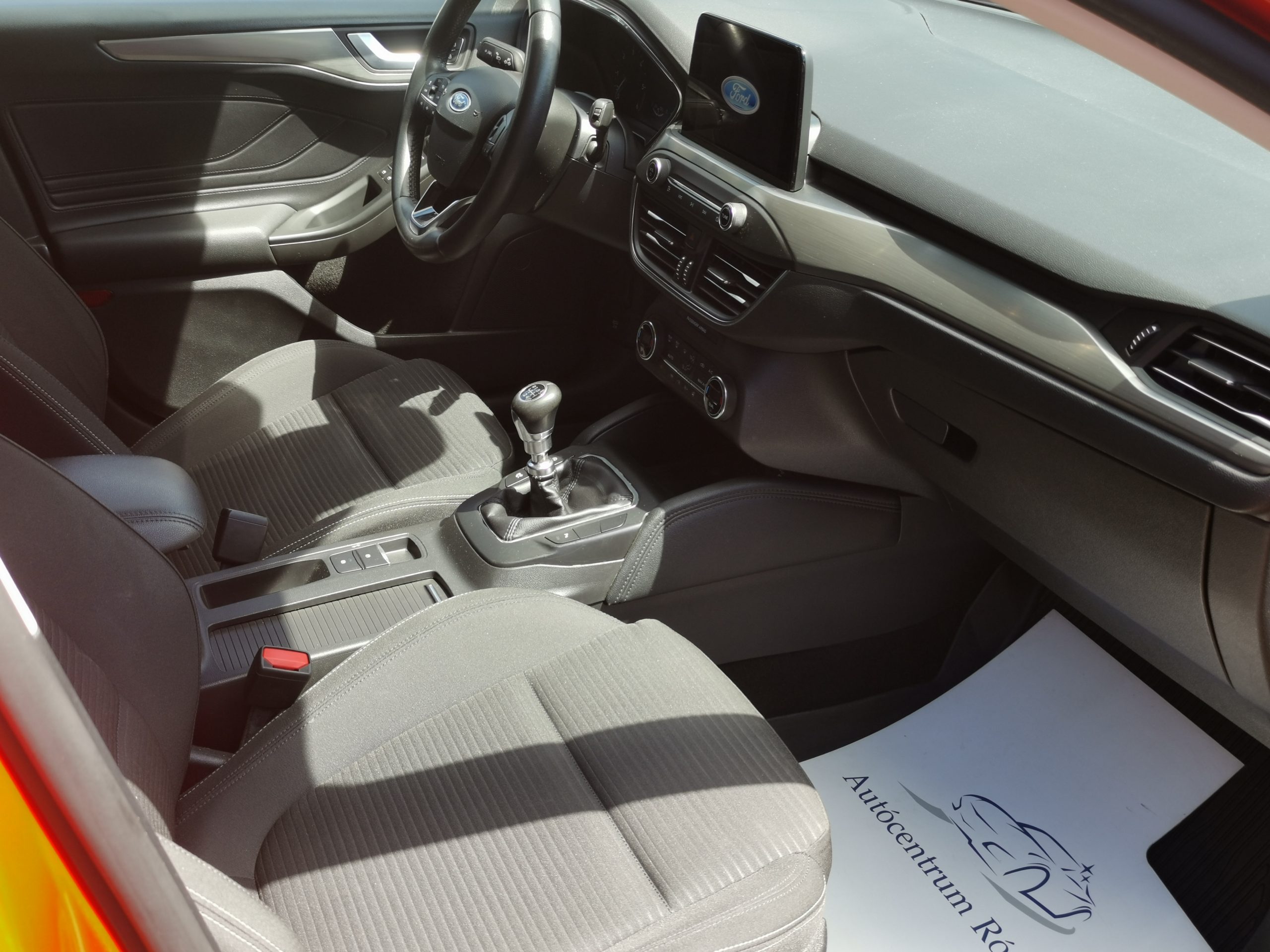 FORD FOCUS 1.5 EcoBlue Titanium MO.-i. 2. Tulaj. Szrvizkönyv! TEMPOMAT. NAVIGÁCIÓ. LED. KAMERA