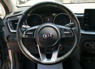 KIA CEE'D Ceed 1.6 CRDi HP Gold MO.-i. 1. Tulaj. Szervizkönyv! ÁFÁ-s! TEMPOMAT. KAMERA. PARKRADAR. ÜLÉSFŰTÉS