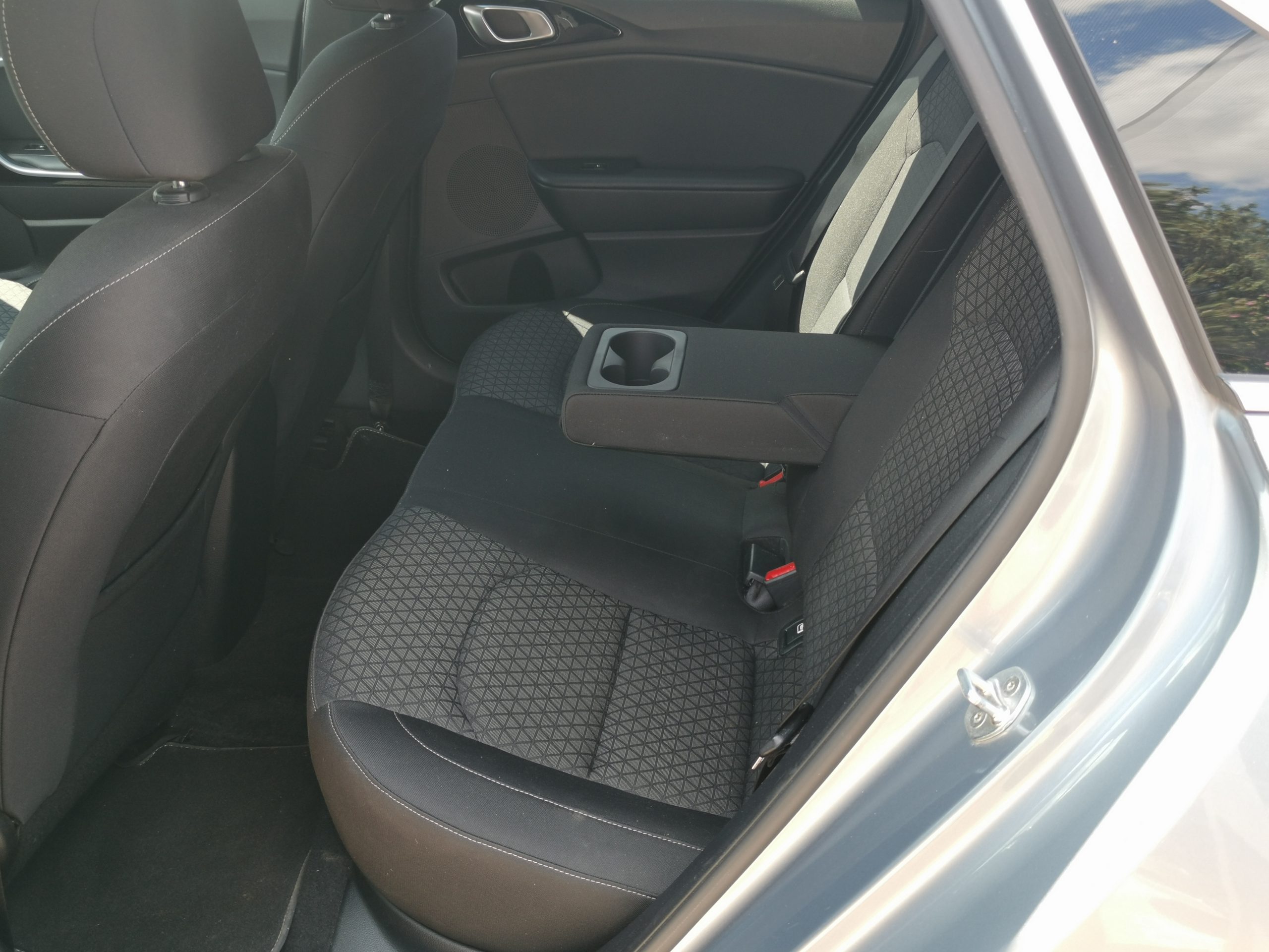 KIA CEE'D Ceed 1.6 CRDi HP Gold MO.-i. 1. Tulaj. Szervizkönyv! ÁFÁ-s! TEMPOMAT. KAMERA. PARKRADAR. ÜLÉSFŰTÉS