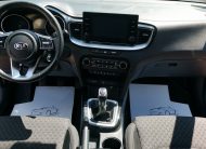 KIA CEE'D Ceed 1.6 CRDi HP Gold MO.-i. 1. Tulaj. Szervizkönyv! ÁFÁ-s! TEMPOMAT. KAMERA. PARKRADAR. ÜLÉSFŰTÉS