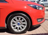 FORD FOCUS 1.5 EcoBoost Titanium S S Szervizkönyv! FÉLBŐR BELSŐ. NAVIGÁCIÓ. KAMERA. TEMPOMAT