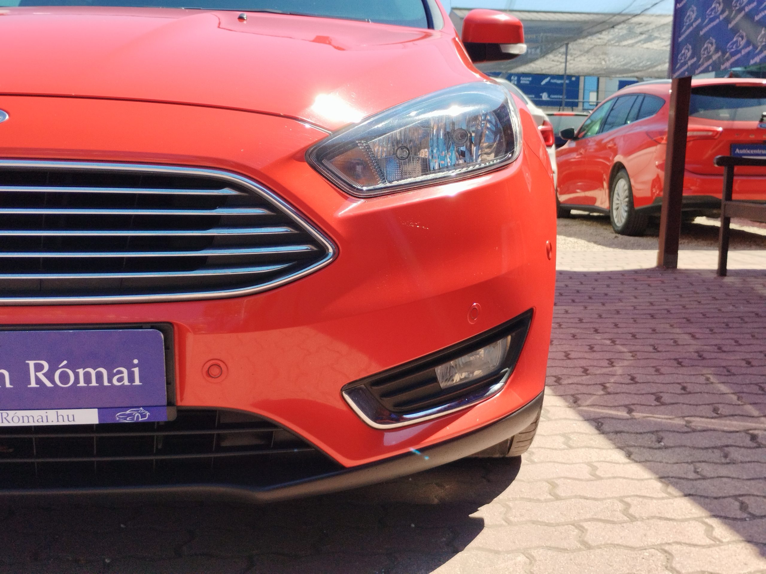 FORD FOCUS 1.5 EcoBoost Titanium S S Szervizkönyv! FÉLBŐR BELSŐ. NAVIGÁCIÓ. KAMERA. TEMPOMAT