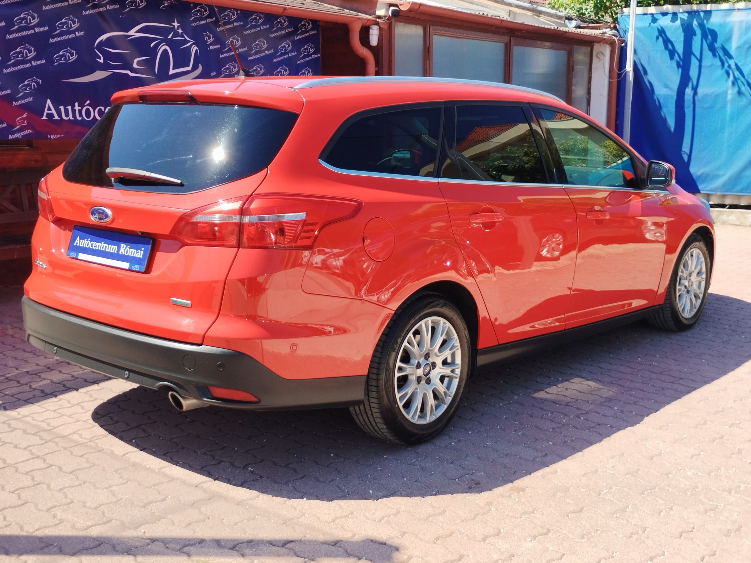 FORD FOCUS 1.5 EcoBoost Titanium S S Szervizkönyv! FÉLBŐR BELSŐ. NAVIGÁCIÓ. KAMERA. TEMPOMAT
