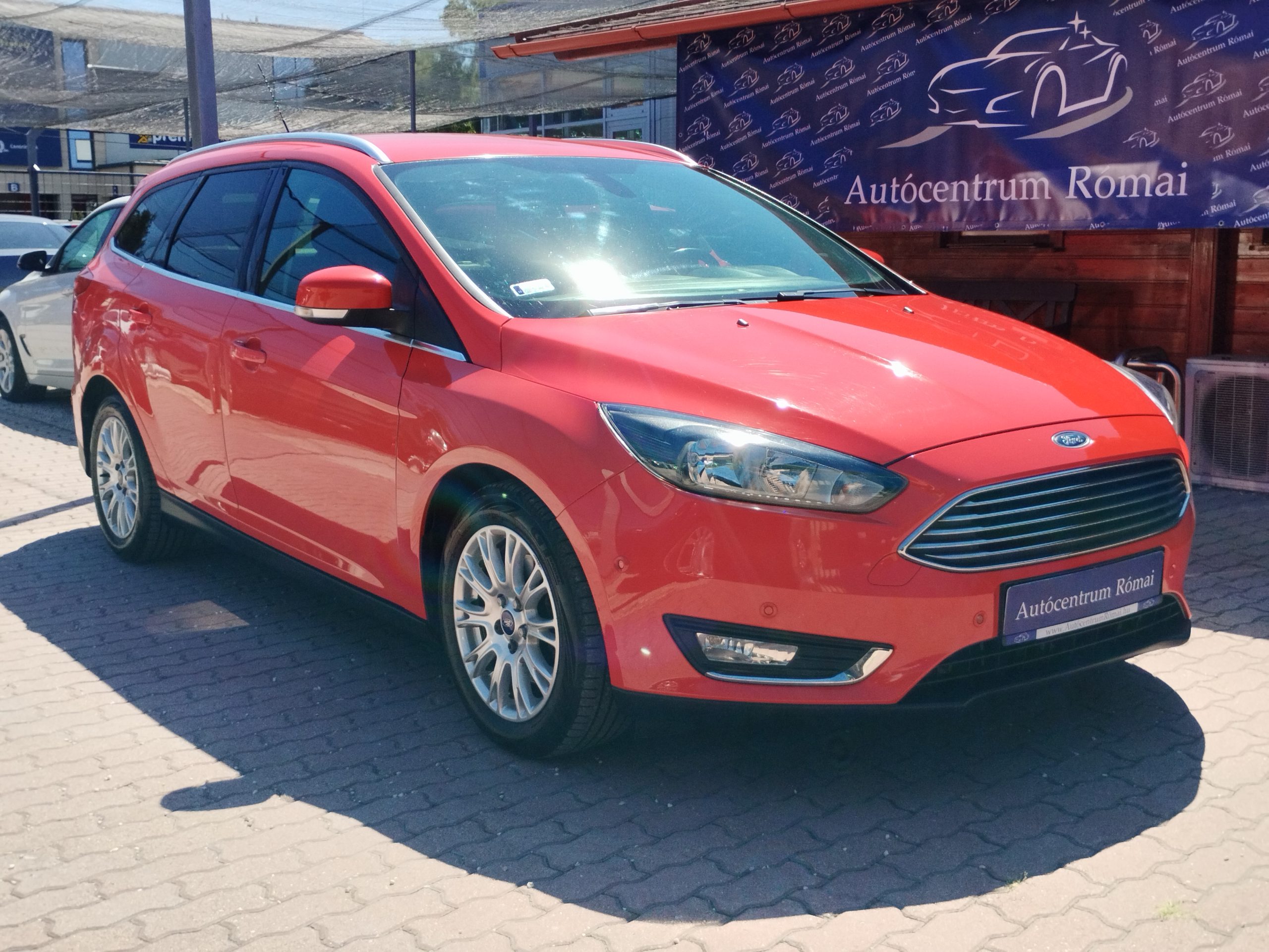FORD FOCUS 1.5 EcoBoost Titanium S S Szervizkönyv! FÉLBŐR BELSŐ. NAVIGÁCIÓ. KAMERA. TEMPOMAT