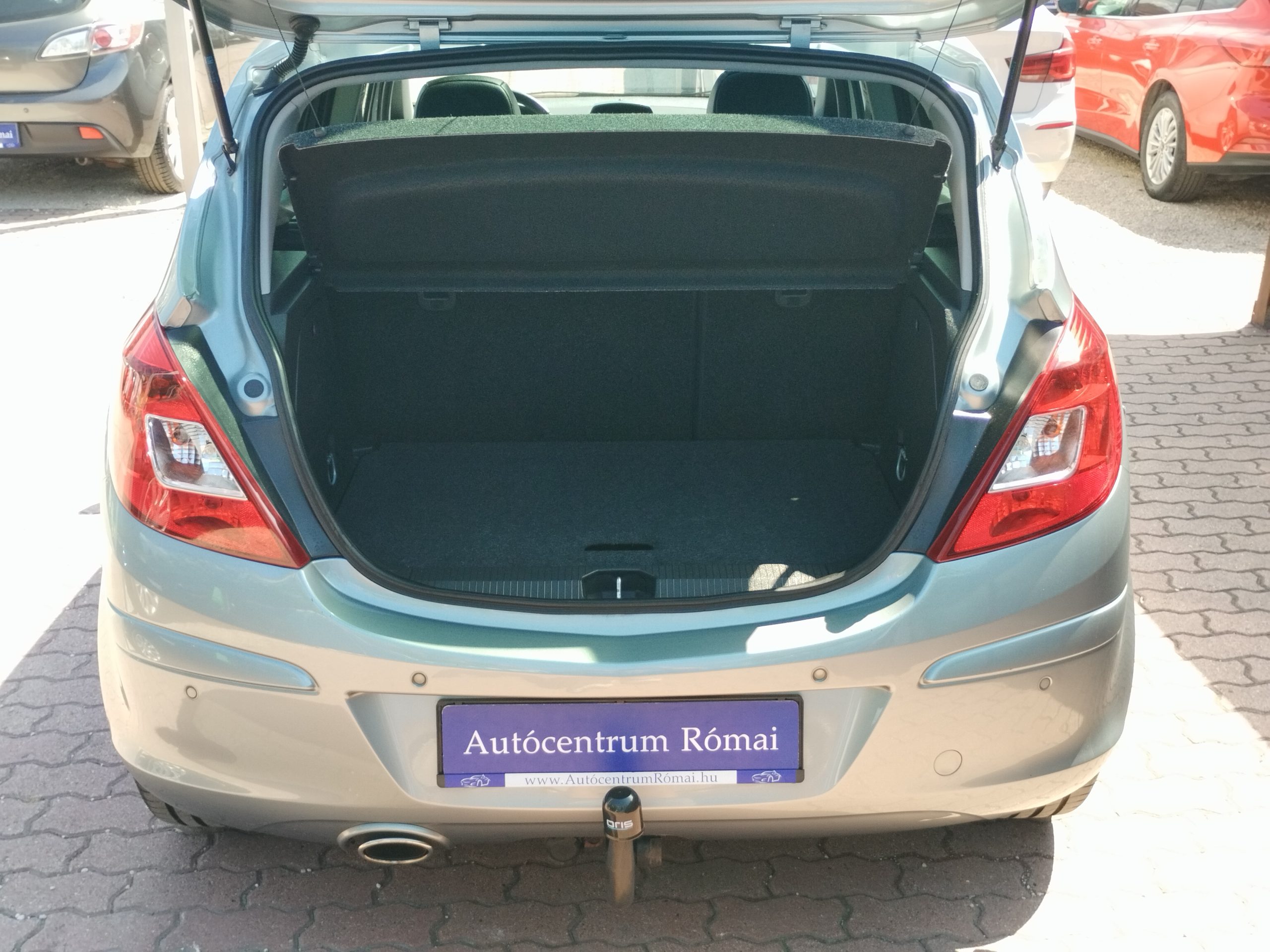 OPEL CORSA D 1.4 T Cosmo Start-Stop 2. Tulaj. 120LE. PANORÁMA TETŐ. NAVIGÁCIÓ. FÉLBŐR BELSŐ. TEMPOMAT
