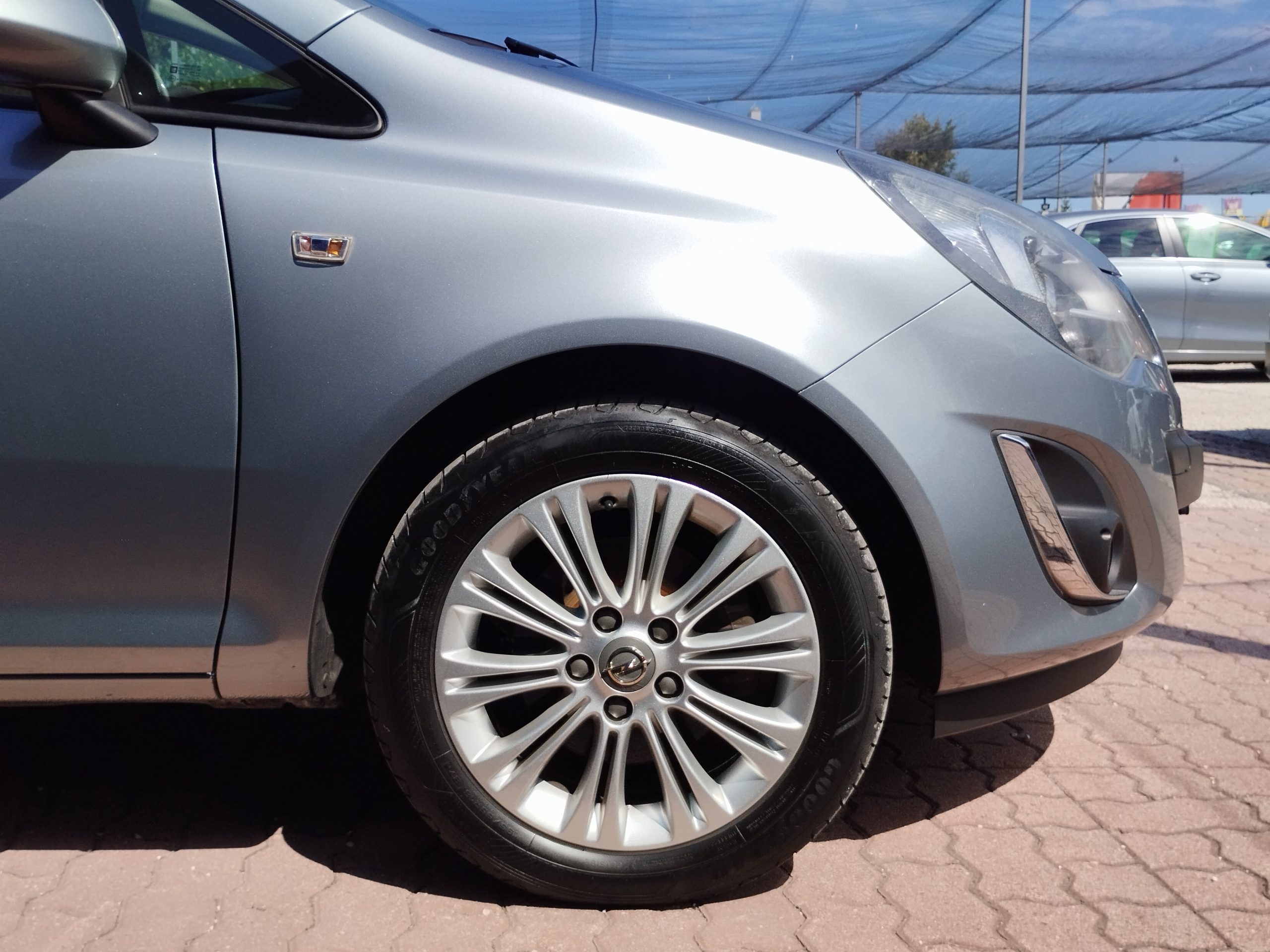 OPEL CORSA D 1.4 T Cosmo Start-Stop 2. Tulaj. 120LE. PANORÁMA TETŐ. NAVIGÁCIÓ. FÉLBŐR BELSŐ. TEMPOMAT