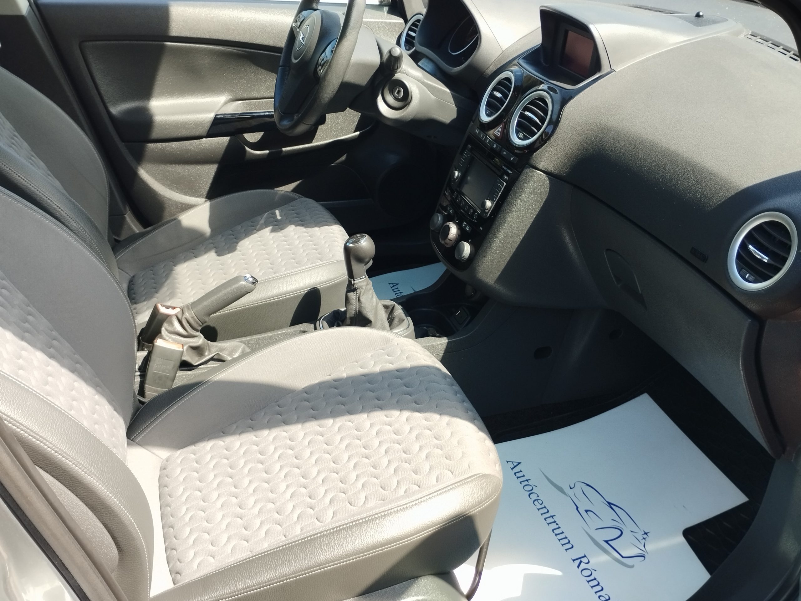 OPEL CORSA D 1.4 T Cosmo Start-Stop 2. Tulaj. 120LE. PANORÁMA TETŐ. NAVIGÁCIÓ. FÉLBŐR BELSŐ. TEMPOMAT