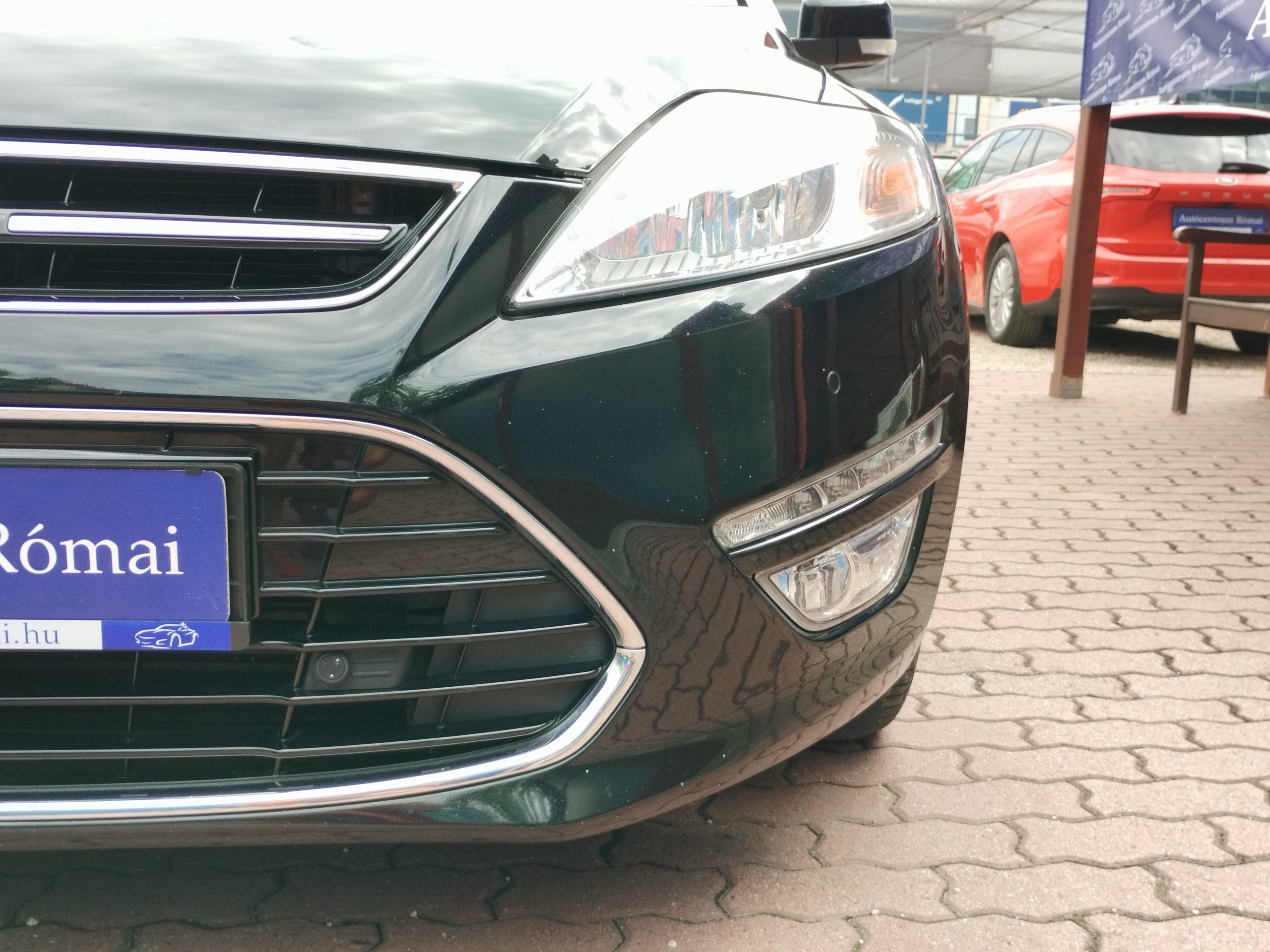 FORD MONDEO 1.6 EcoBoost Titanium 2. Tulaj. Szervizkönyv! NAPFÉNYTETŐ. TEMPOMAT. NAVI. VONÓHOROG
