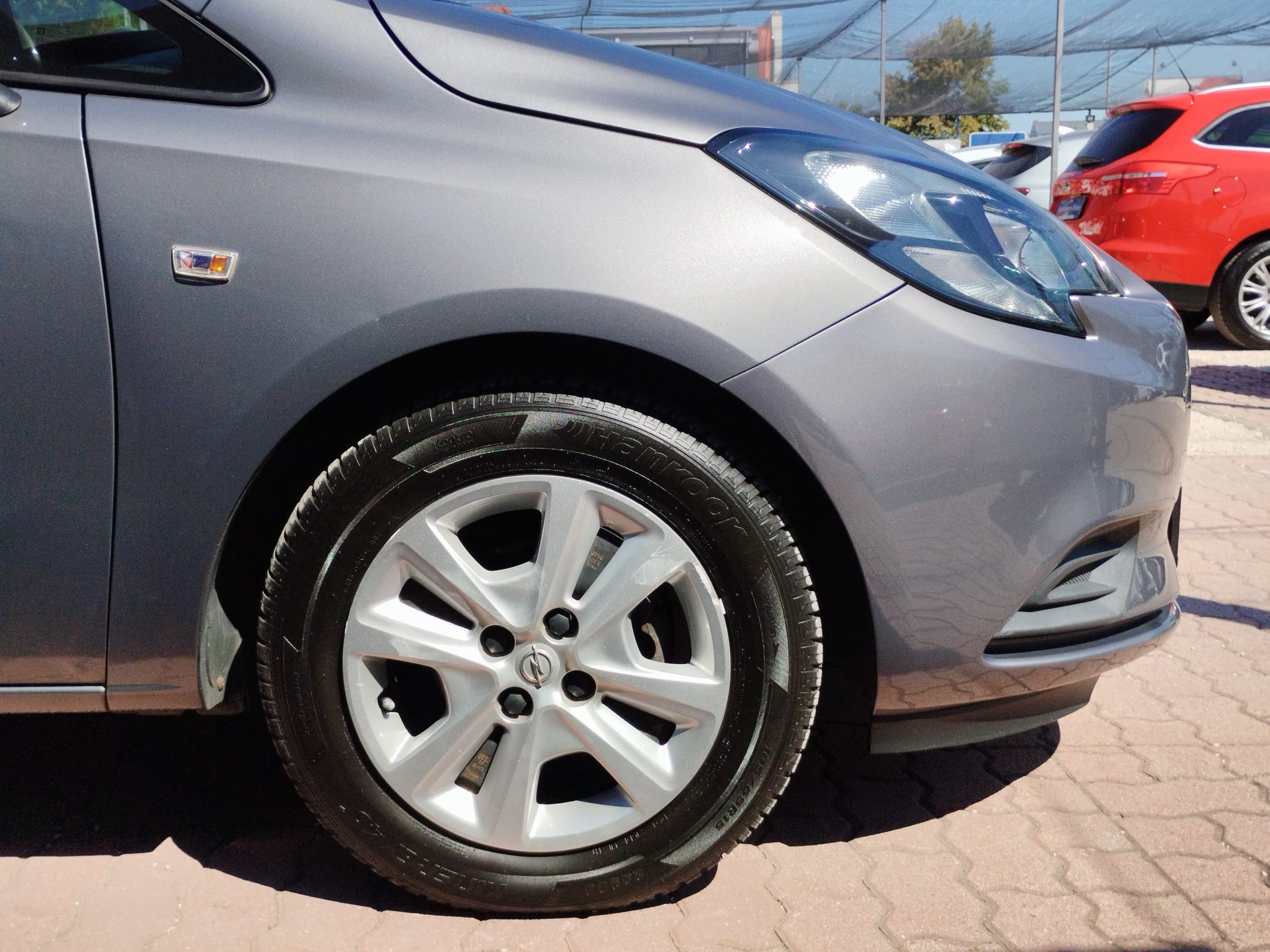 OPEL CORSA E 1.4 Drive Start-Stop 2. Tulaj. Szervizkönyv! KLÍMA. TEMPOMAT. PARKRADAR. ÜLÉSFŰTÉS