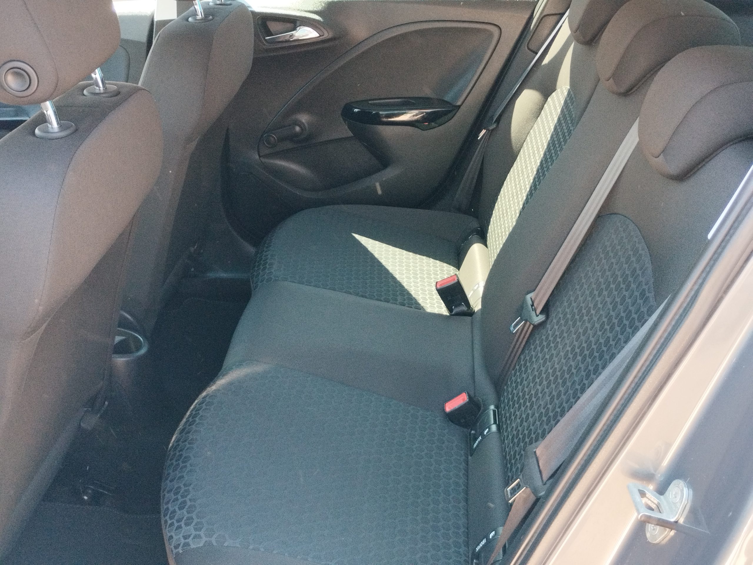 OPEL CORSA E 1.4 Drive Start-Stop 2. Tulaj. Szervizkönyv! KLÍMA. TEMPOMAT. PARKRADAR. ÜLÉSFŰTÉS