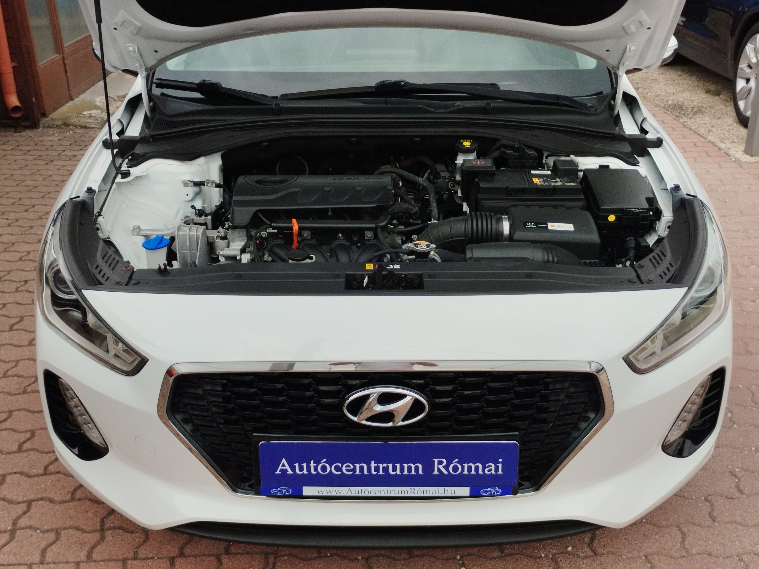 HYUNDAI I30 1.4 MPi Comfort 107.000km! 1. Tulaj. Szervizkönyv! KLÍMA. TEMPOMAT. KÖDLÁMPA