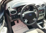 FORD FOCUS 1.6 Fresh EURO5 2. Tulaj. KLÍMA. SZÉLVÉDŐFŰTÉS. ELEKTROMOS ABLAK