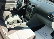 FORD FOCUS 1.6 Fresh EURO5 2. Tulaj. KLÍMA. SZÉLVÉDŐFŰTÉS. ELEKTROMOS ABLAK