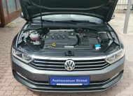 VOLKSWAGEN PASSAT VIII 2.0 TDI BMT Highline DSG MO.-i. 2 Tulaj. Szervizkönyv! PANORÁMA TETŐ. FÉLBŐR BELSŐ. KAMERA. NAVIGÁCIÓ