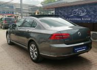 VOLKSWAGEN PASSAT VIII 2.0 TDI BMT Highline DSG MO.-i. 2 Tulaj. Szervizkönyv! PANORÁMA TETŐ. FÉLBŐR BELSŐ. KAMERA. NAVIGÁCIÓ
