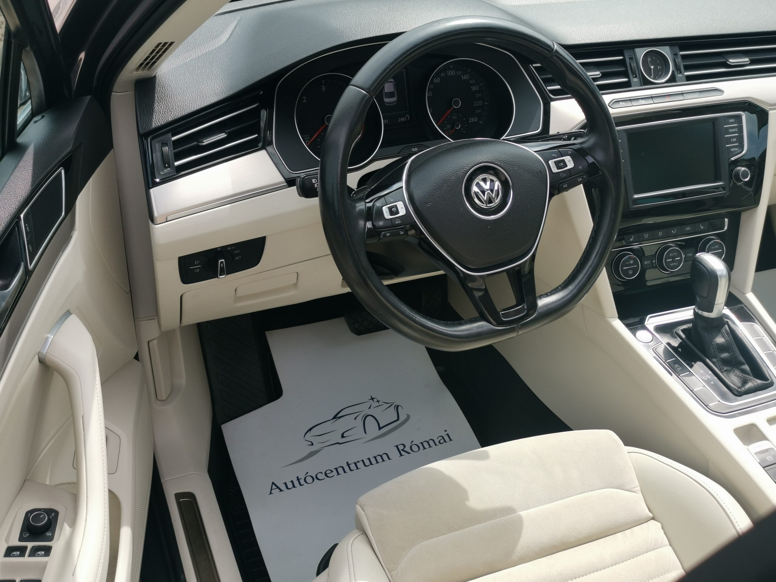 VOLKSWAGEN PASSAT VIII 2.0 TDI BMT Highline DSG MO.-i. 2 Tulaj. Szervizkönyv! PANORÁMA TETŐ. FÉLBŐR BELSŐ. KAMERA. NAVIGÁCIÓ