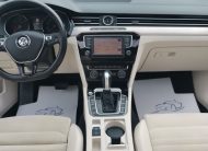 VOLKSWAGEN PASSAT VIII 2.0 TDI BMT Highline DSG MO.-i. 2 Tulaj. Szervizkönyv! PANORÁMA TETŐ. FÉLBŐR BELSŐ. KAMERA. NAVIGÁCIÓ