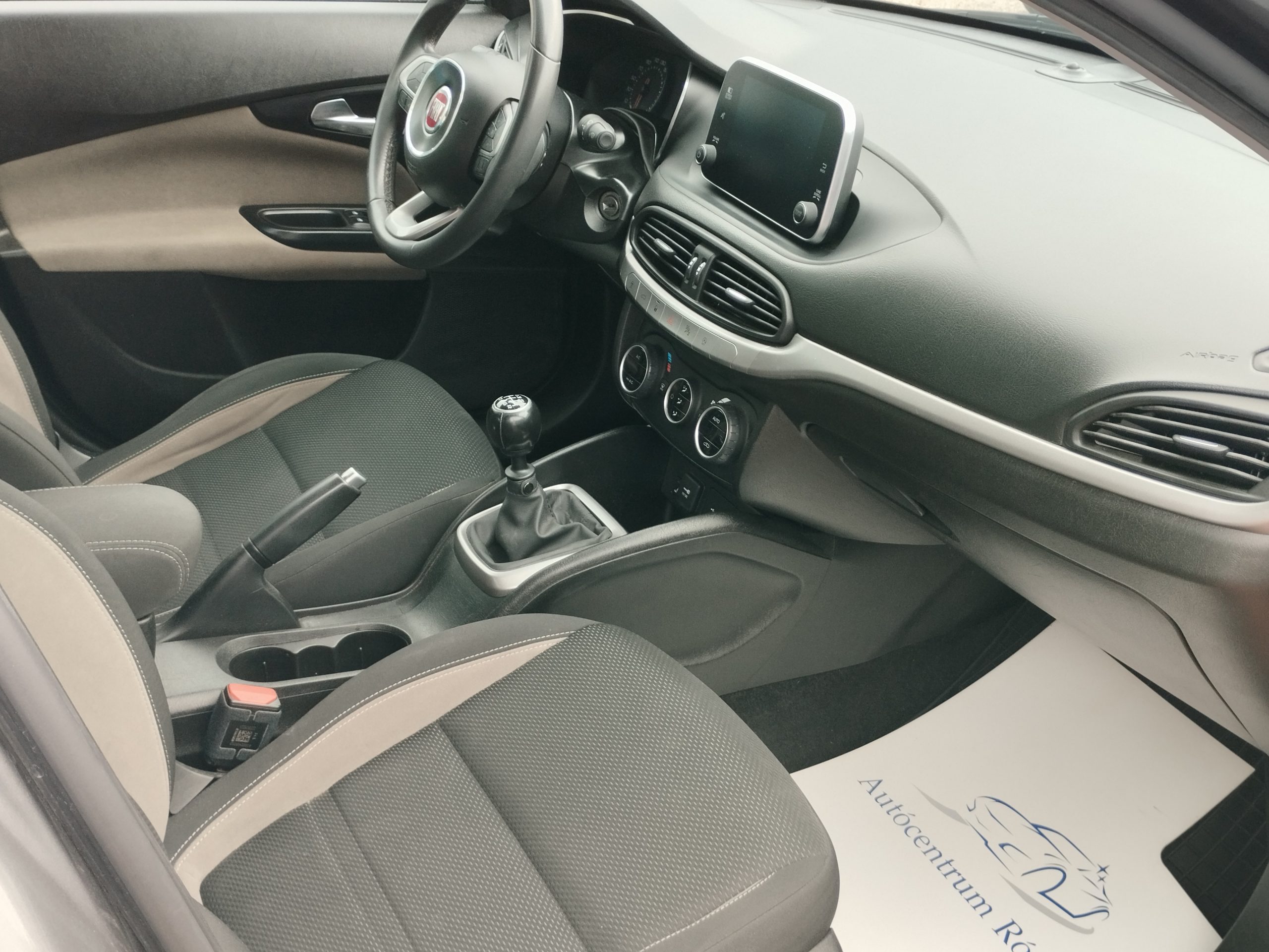 FIAT TIPO 1.4 16V Lounge MO.-i. 1. Tulaj. DIGIT KLÍMA. ÜLÉSFŰTÉS. ALUFELNI. TEMPOMAT