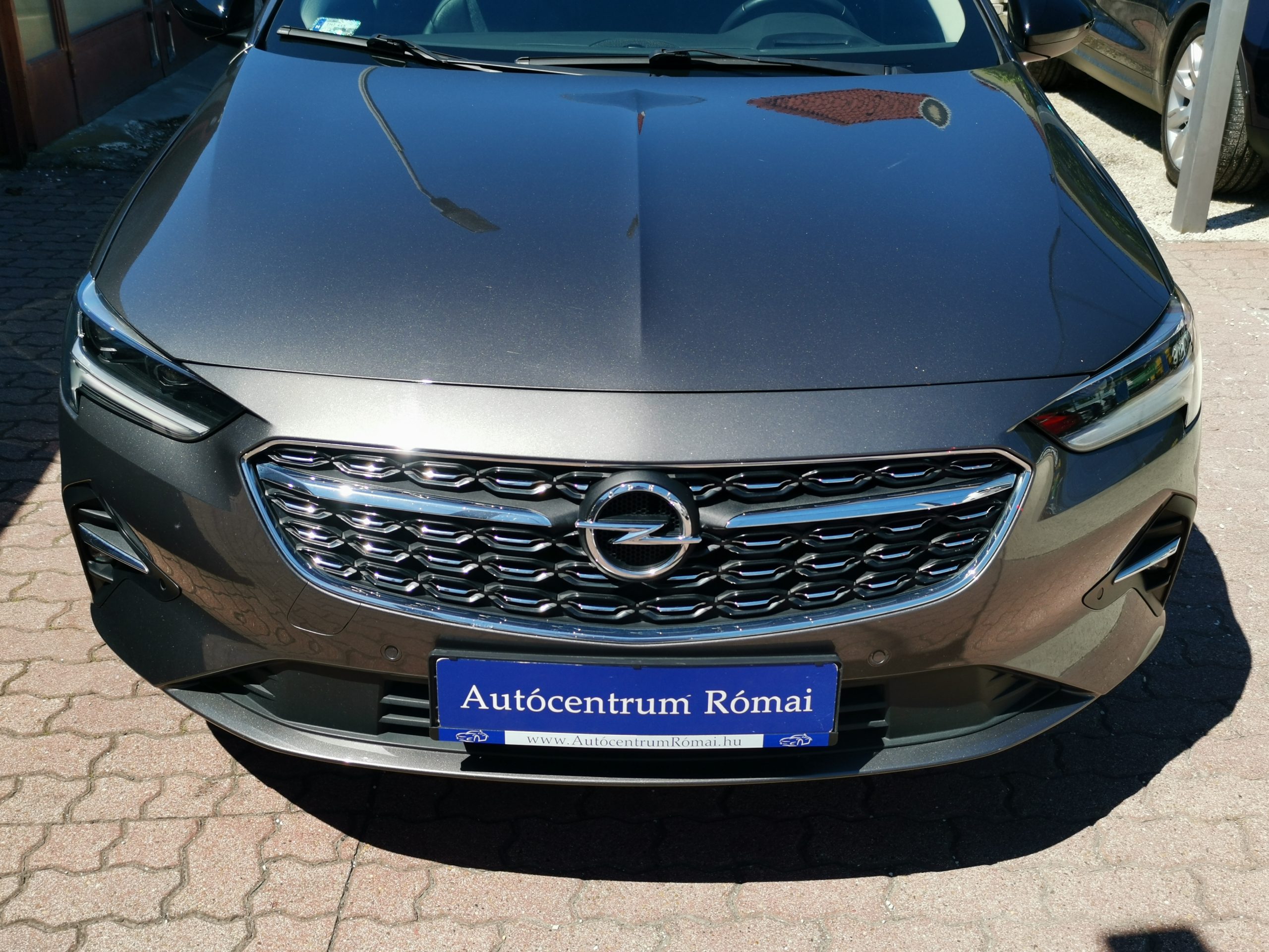 OPEL INSIGNIA Grand Sport 2.0 T Ultimate (Automata) 79.000km! MO.-i. 2. Tulaj! BŐR. LED. NAVIGÁCIÓ. TEMPOMAT. HUD