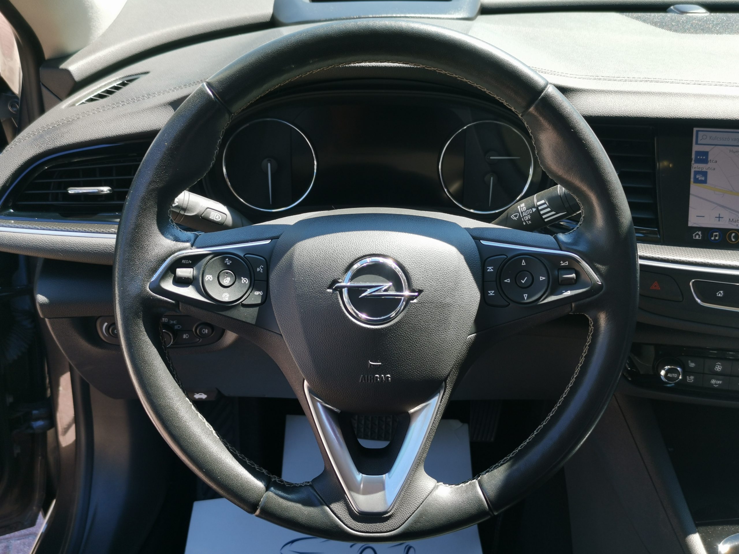OPEL INSIGNIA Grand Sport 2.0 T Ultimate (Automata) 79.000km! MO.-i. 2. Tulaj! BŐR. LED. NAVIGÁCIÓ. TEMPOMAT. HUD