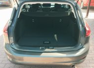 FORD FOCUS 1.5 EcoBlue Titanium (Automata) MO.-i. 2. Tulaj. Szervizkönyv! ÁFÁ-s! NAVIGÁCIÓ. TEMPOMAT. KAMERA