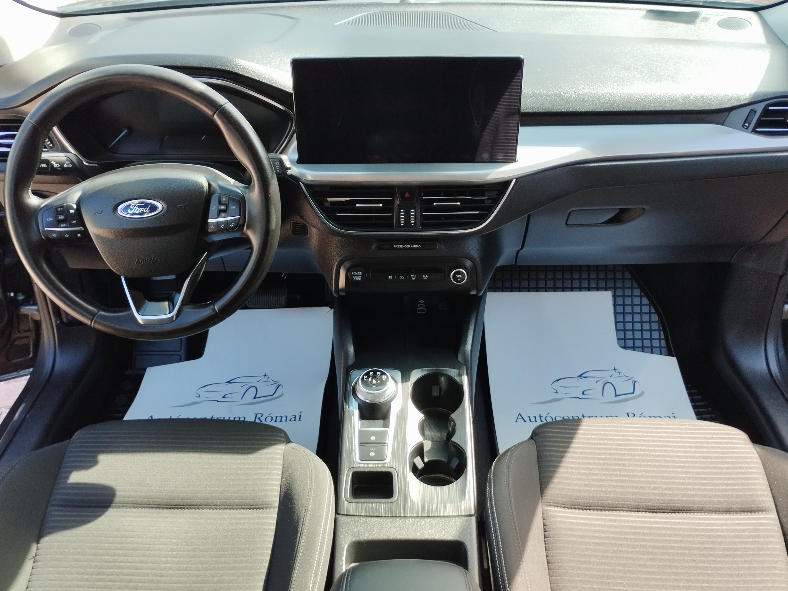FORD FOCUS 1.5 EcoBlue Titanium (Automata) MO.-i. 2. Tulaj. Szervizkönyv! ÁFÁ-s! NAVIGÁCIÓ. TEMPOMAT. KAMERA