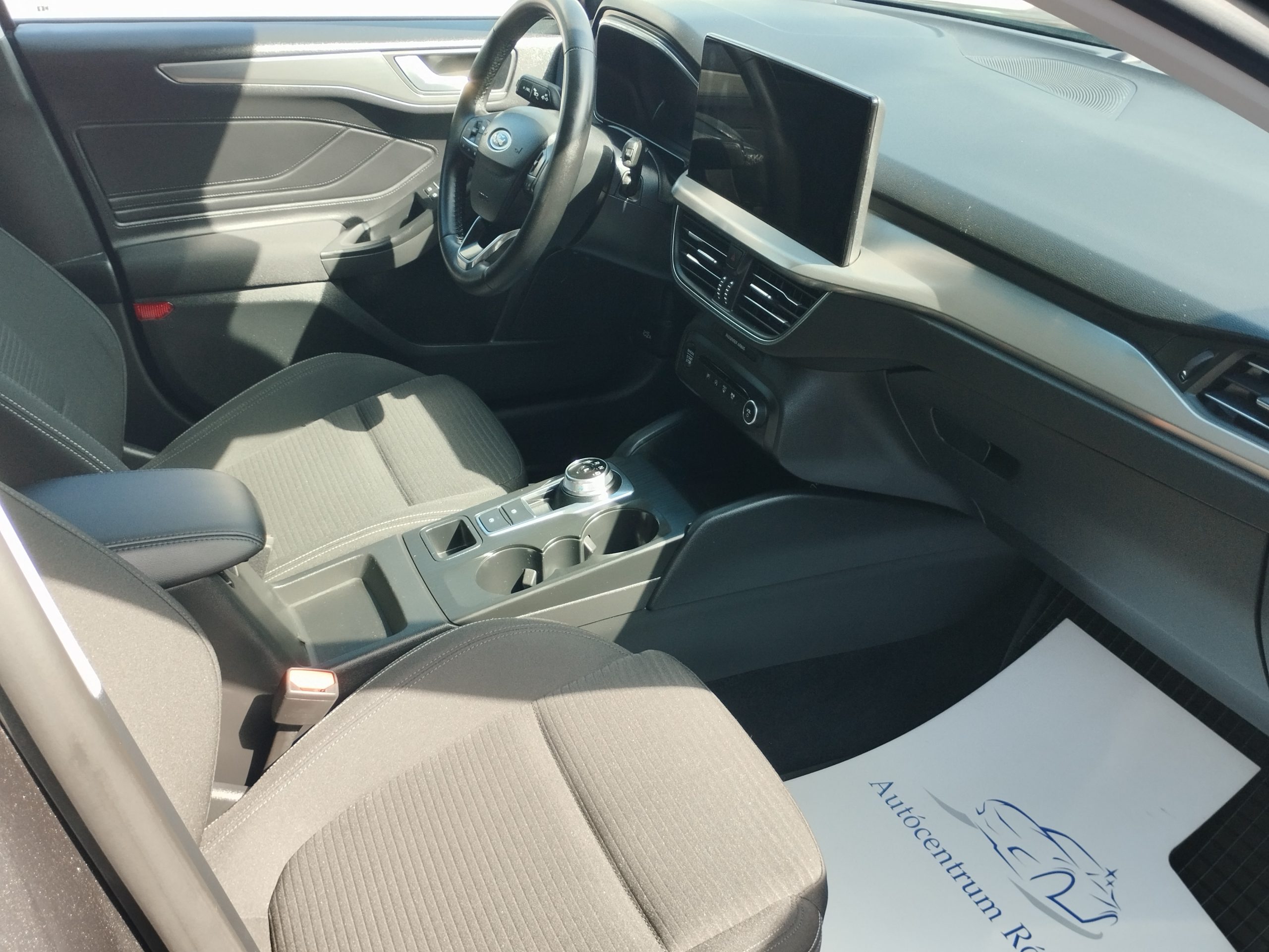 FORD FOCUS 1.5 EcoBlue Titanium (Automata) MO.-i. 2. Tulaj. Szervizkönyv! ÁFÁ-s! NAVIGÁCIÓ. TEMPOMAT. KAMERA