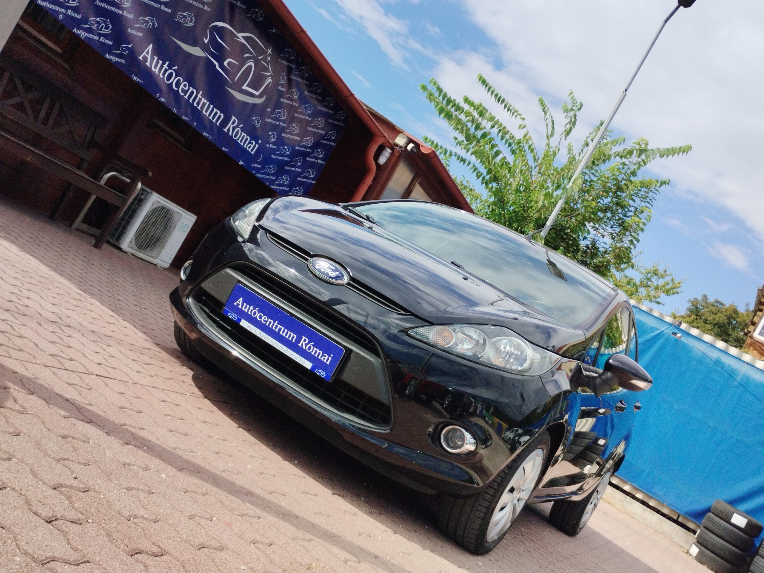 FORD FIESTA 1.25 Champions 2. Tulaj. Szervizkönyv! DIGIT KLÍMA. ÜLÉSFŰTÉS. ELEKTROMOS ABLAK. KÖDLÁMPA