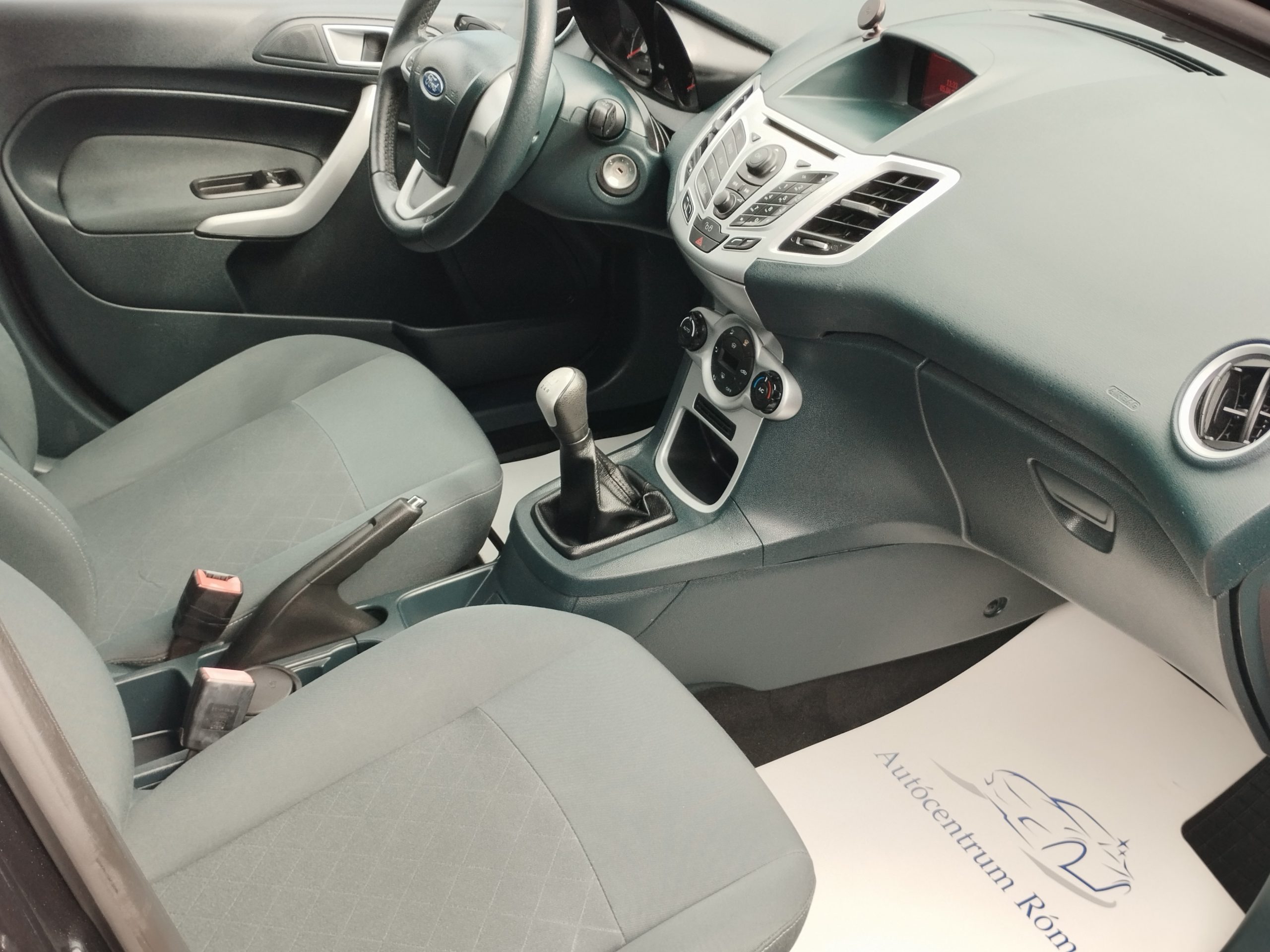 FORD FIESTA 1.25 Champions 2. Tulaj. Szervizkönyv! DIGIT KLÍMA. ÜLÉSFŰTÉS. ELEKTROMOS ABLAK. KÖDLÁMPA
