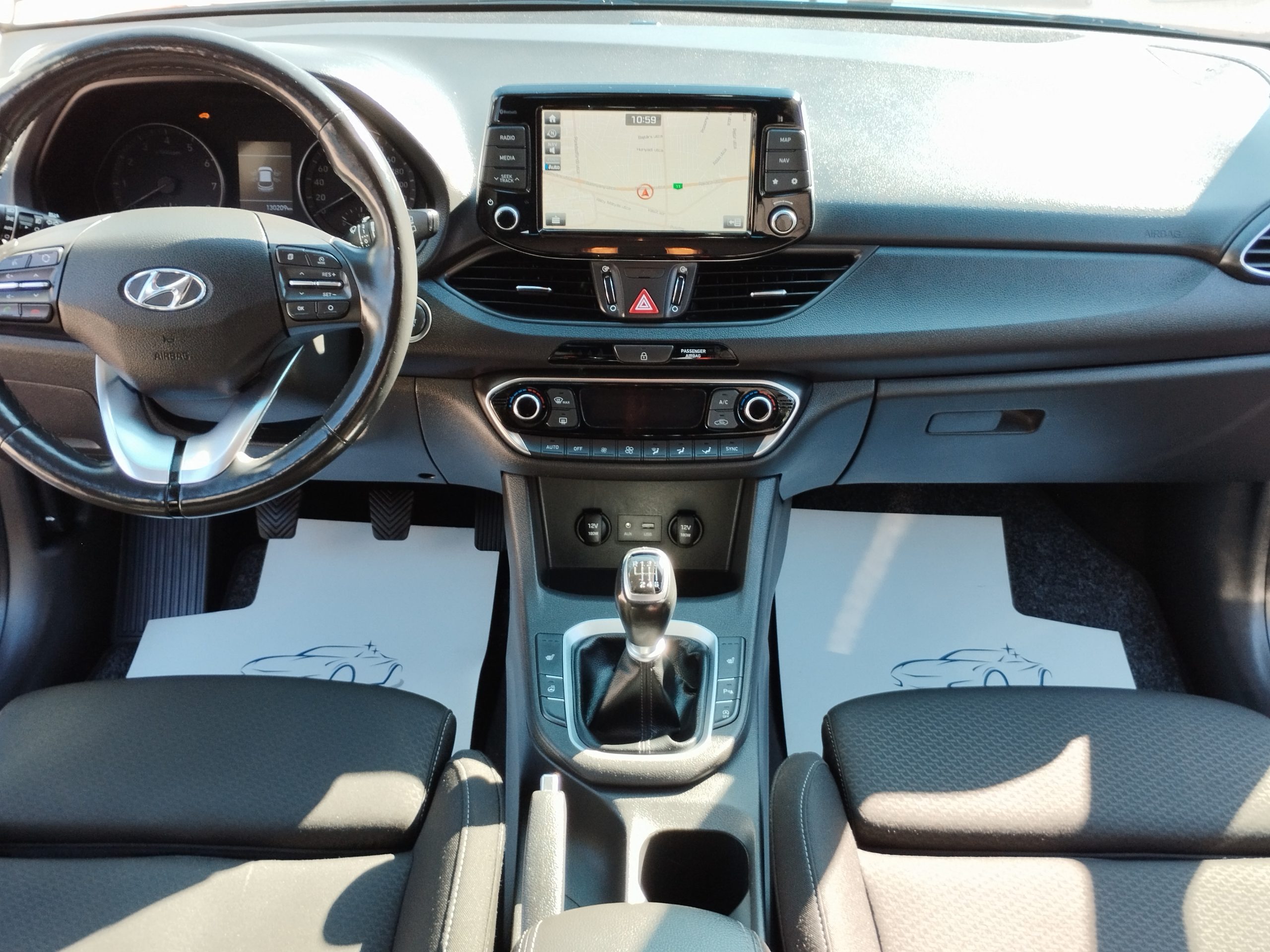 HYUNDAI I30 1.4 T-GDi GO! Plus 2. Tulaj. Szervizkönyv! NAVIGÁCIÓ. TEMPOMAT. KAMERA. ÜLÉSFŰTÉS