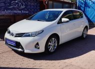 TOYOTA AURIS 1.6 Limited 1. Tulaj. 130.000km! TEMPOMAT. KAMERA. PARKRADAR. ALUFELNI