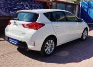 TOYOTA AURIS 1.6 Limited 1. Tulaj. 130.000km! TEMPOMAT. KAMERA. PARKRADAR. ALUFELNI