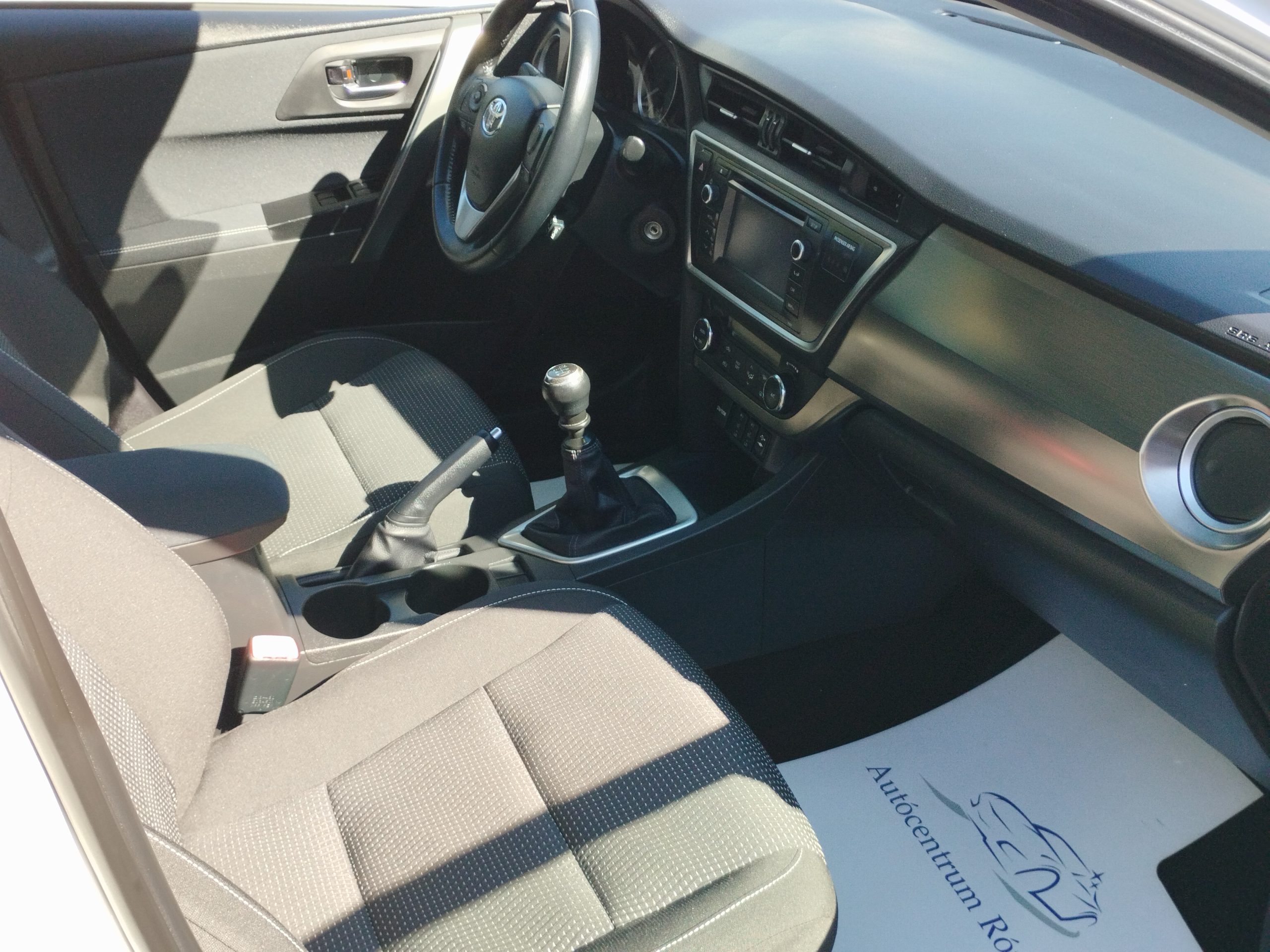 TOYOTA AURIS 1.6 Limited 1. Tulaj. 130.000km! TEMPOMAT. KAMERA. PARKRADAR. ALUFELNI