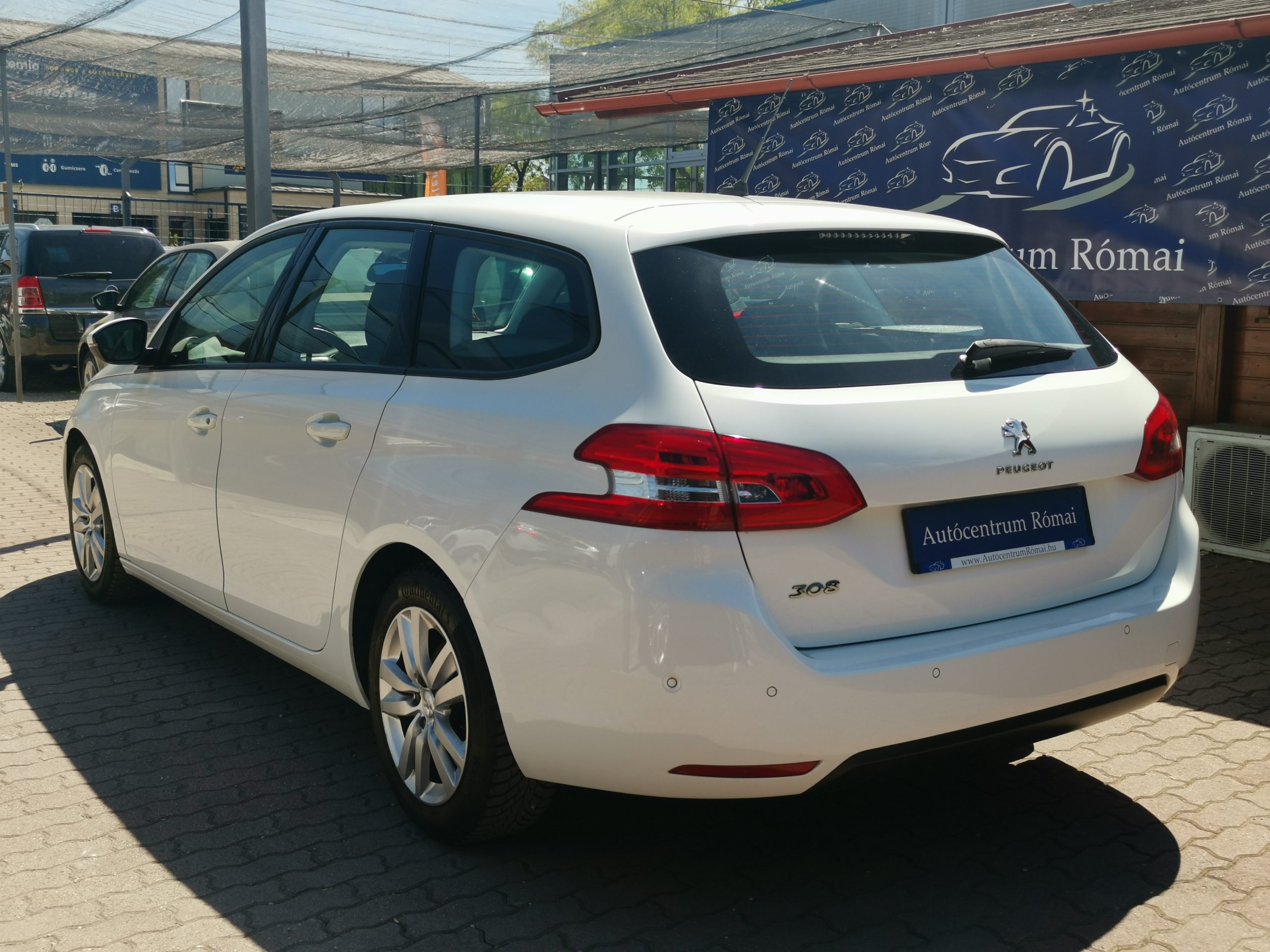 PEUGEOT 308 SW 1.5 BlueHDi Active MO.-i. 1. Tulaj. Szervizkönyv! TEMPOMAT. PARKRADAR. ÜLÉSFŰTÉS