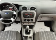 FORD FOCUS 1.6 Fresh EURO5 69.000km! KLÍMA. ÜLÉSFŰTÉS. SZÉLVÉDŐFŰTÉS. ALUFELNI