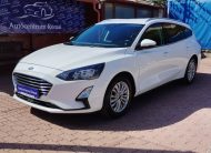 FORD FOCUS 1.5 EcoBlue Titanium MO.-i. 1. Tulaj. Szervizkönyv! TEMPOMAT. NAVIGÁCIÓ. KAMREA. ÜLÉSFŰTÉS