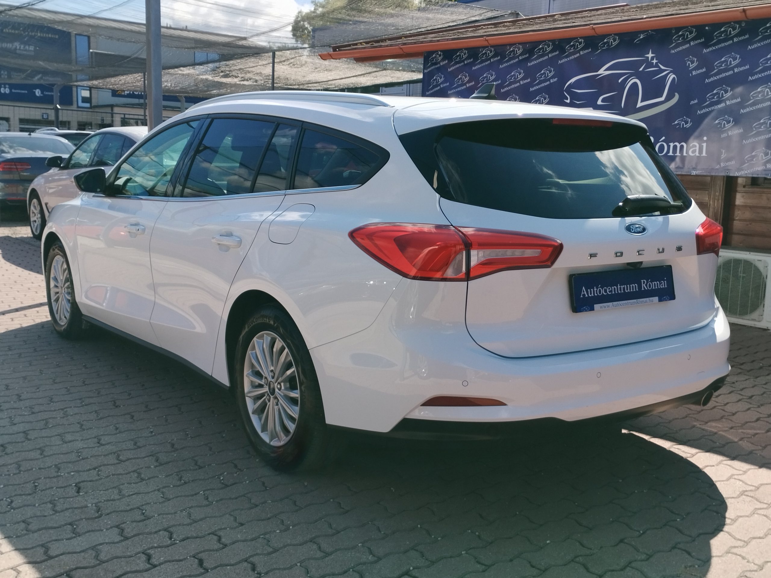 FORD FOCUS 1.5 EcoBlue Titanium MO.-i. 1. Tulaj. Szervizkönyv! TEMPOMAT. NAVIGÁCIÓ. KAMREA. ÜLÉSFŰTÉS
