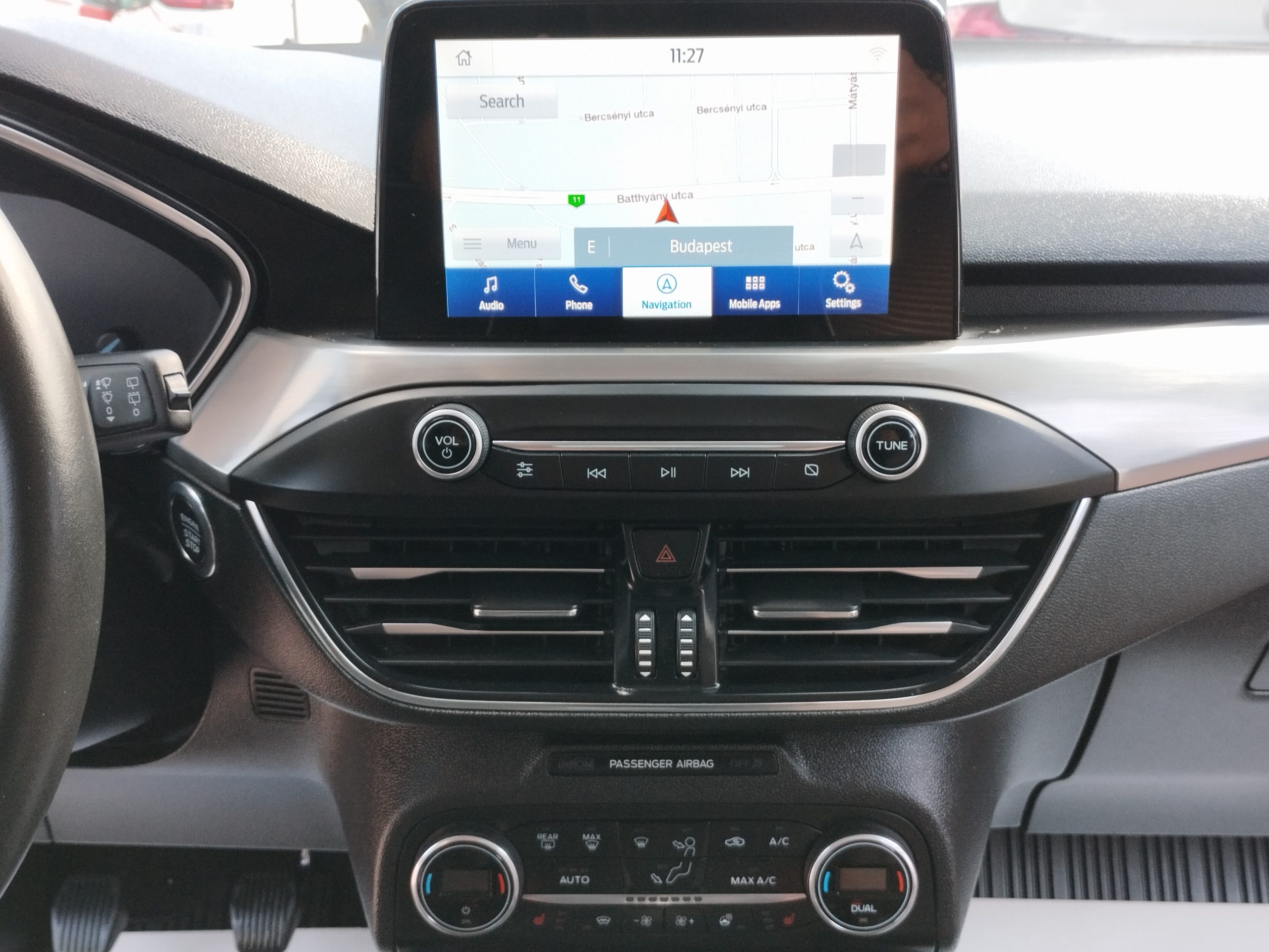 FORD FOCUS 1.5 EcoBlue Titanium MO.-i. 1. Tulaj. Szervizkönyv! TEMPOMAT. NAVIGÁCIÓ. KAMREA. ÜLÉSFŰTÉS