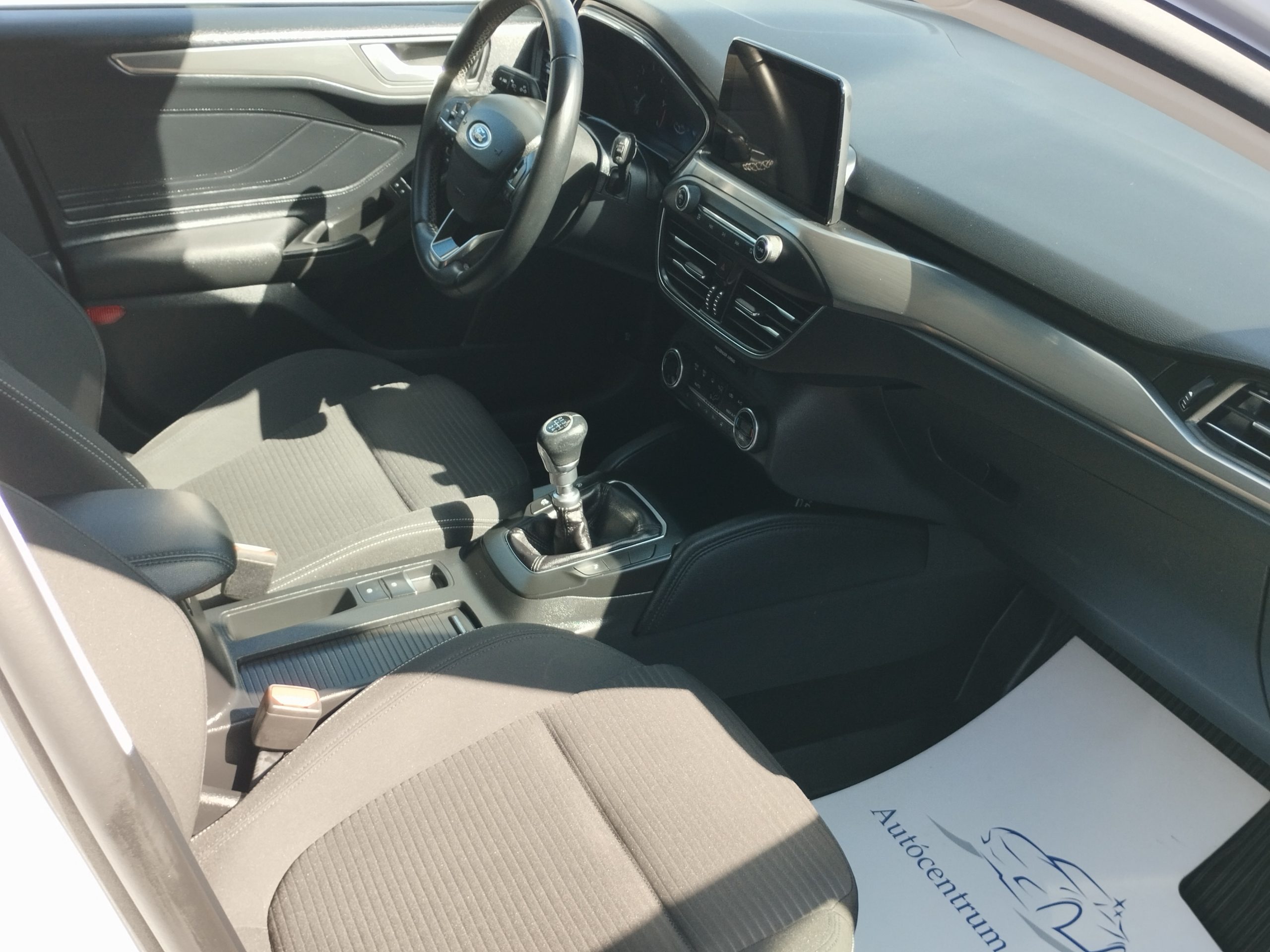 FORD FOCUS 1.5 EcoBlue Titanium MO.-i. 1. Tulaj. Szervizkönyv! TEMPOMAT. NAVIGÁCIÓ. KAMREA. ÜLÉSFŰTÉS
