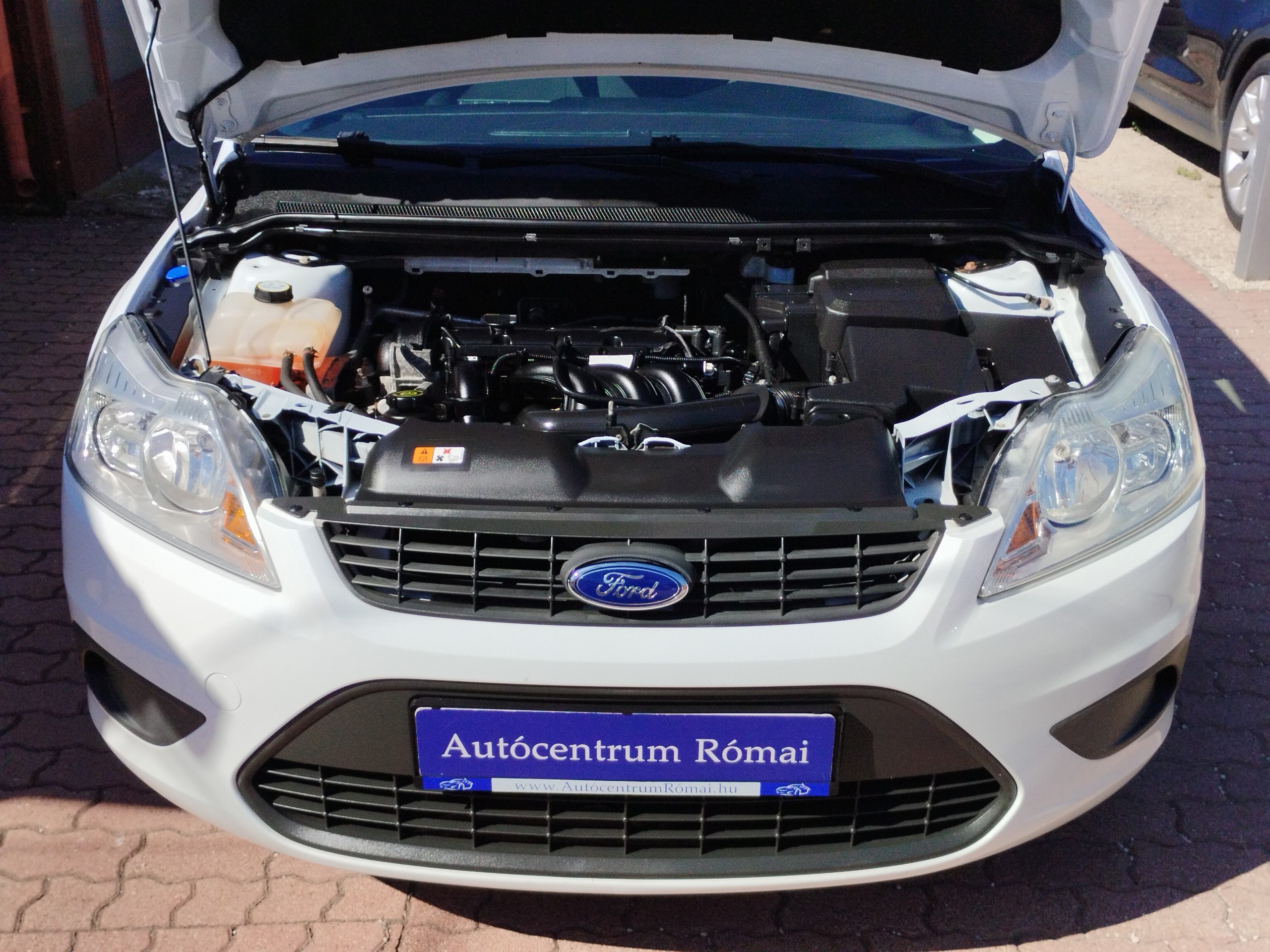FORD FOCUS 1.6 Fresh EURO5 2. Tulaj. KLÍMA. VONÓHOROG. SZÉLVÉDŐFŰTÉS. ELEKTROMOS ABLAK
