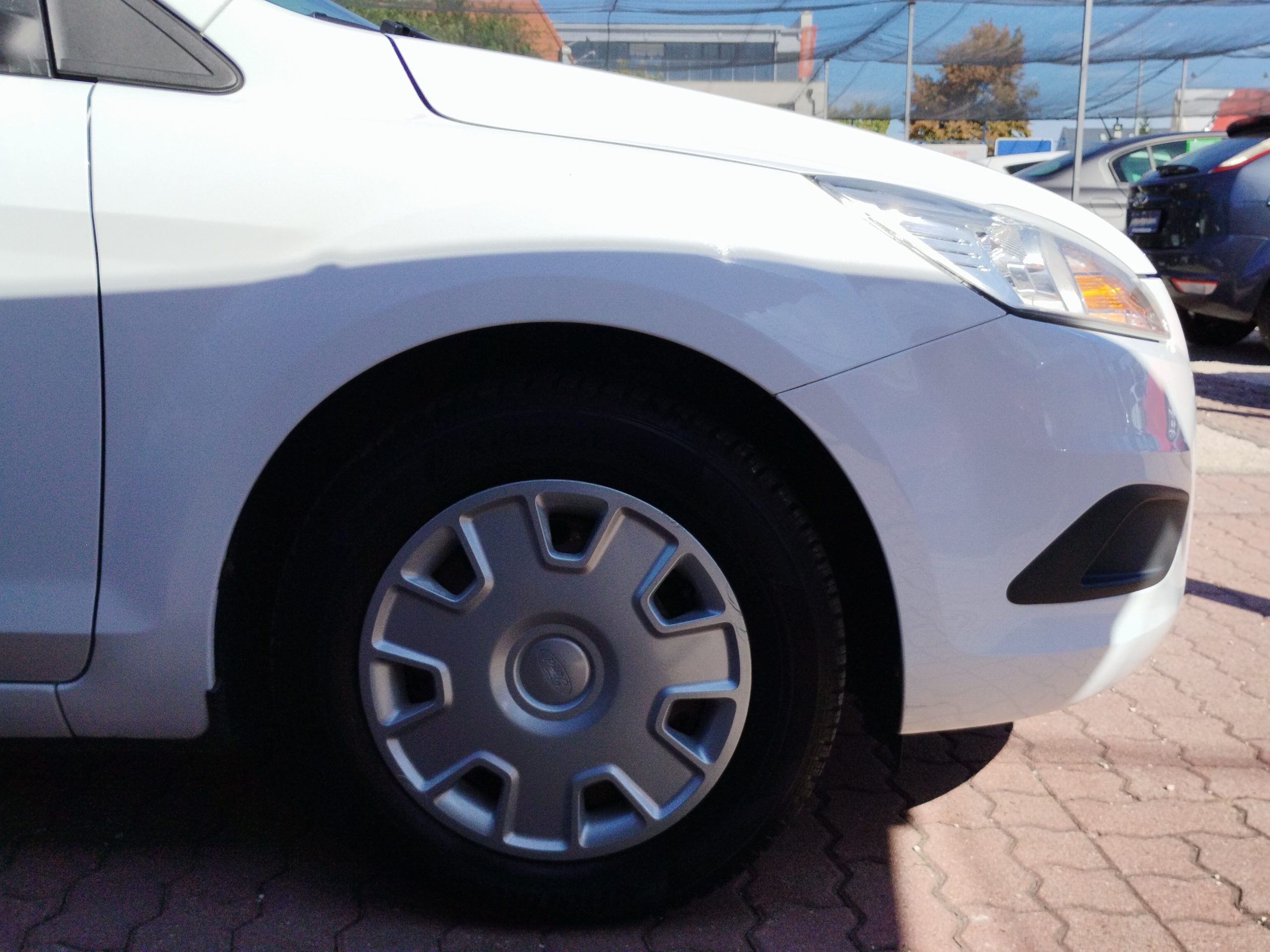 FORD FOCUS 1.6 Fresh EURO5 2. Tulaj. KLÍMA. VONÓHOROG. SZÉLVÉDŐFŰTÉS. ELEKTROMOS ABLAK