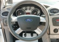 FORD FOCUS 1.6 Fresh EURO5 2. Tulaj. KLÍMA. VONÓHOROG. SZÉLVÉDŐFŰTÉS. ELEKTROMOS ABLAK