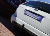 FORD FOCUS 1.6 Fresh EURO5 2. Tulaj. KLÍMA. VONÓHOROG. SZÉLVÉDŐFŰTÉS. ELEKTROMOS ABLAK