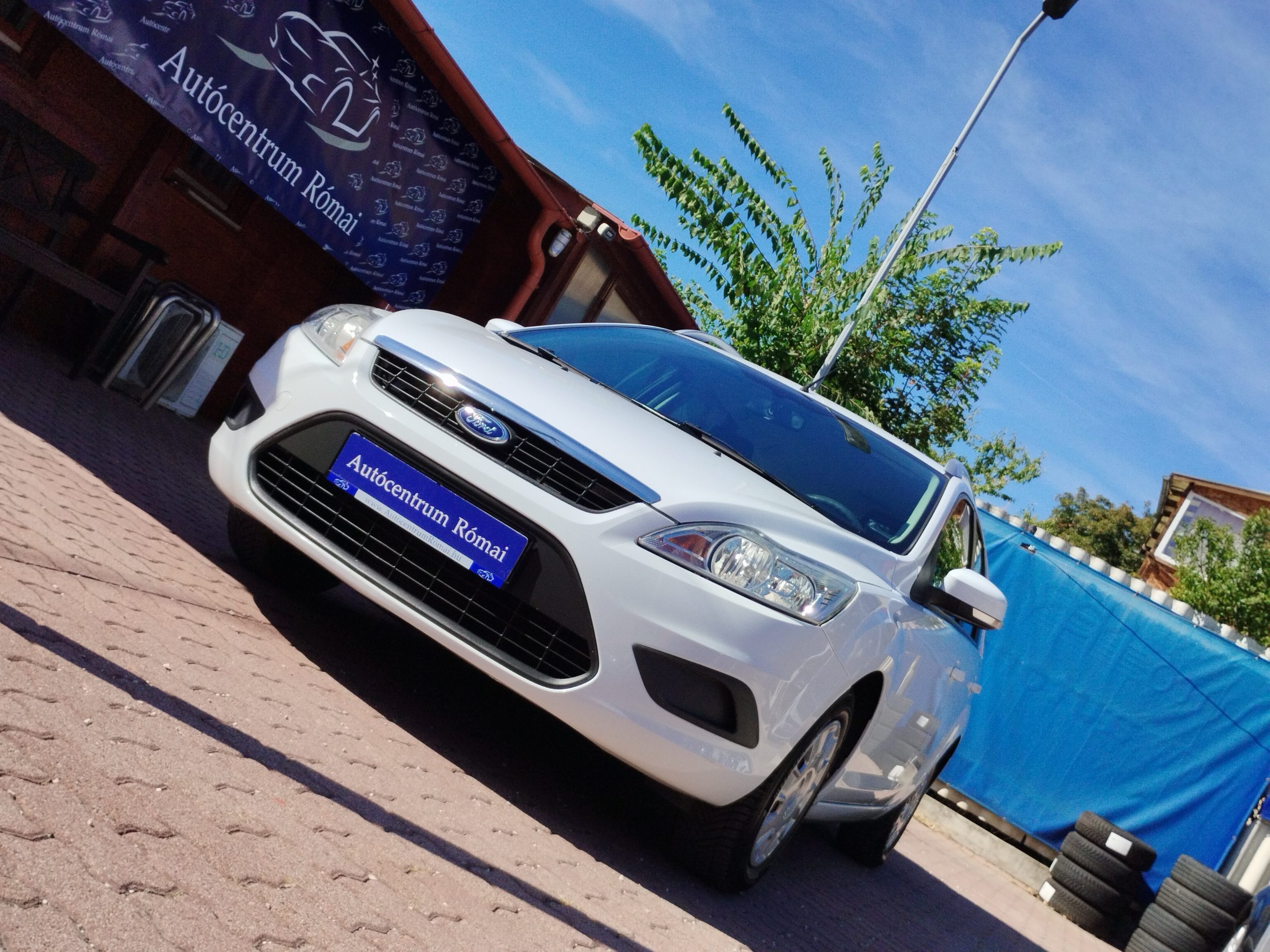 FORD FOCUS 1.6 Fresh EURO5 2. Tulaj. KLÍMA. VONÓHOROG. SZÉLVÉDŐFŰTÉS. ELEKTROMOS ABLAK